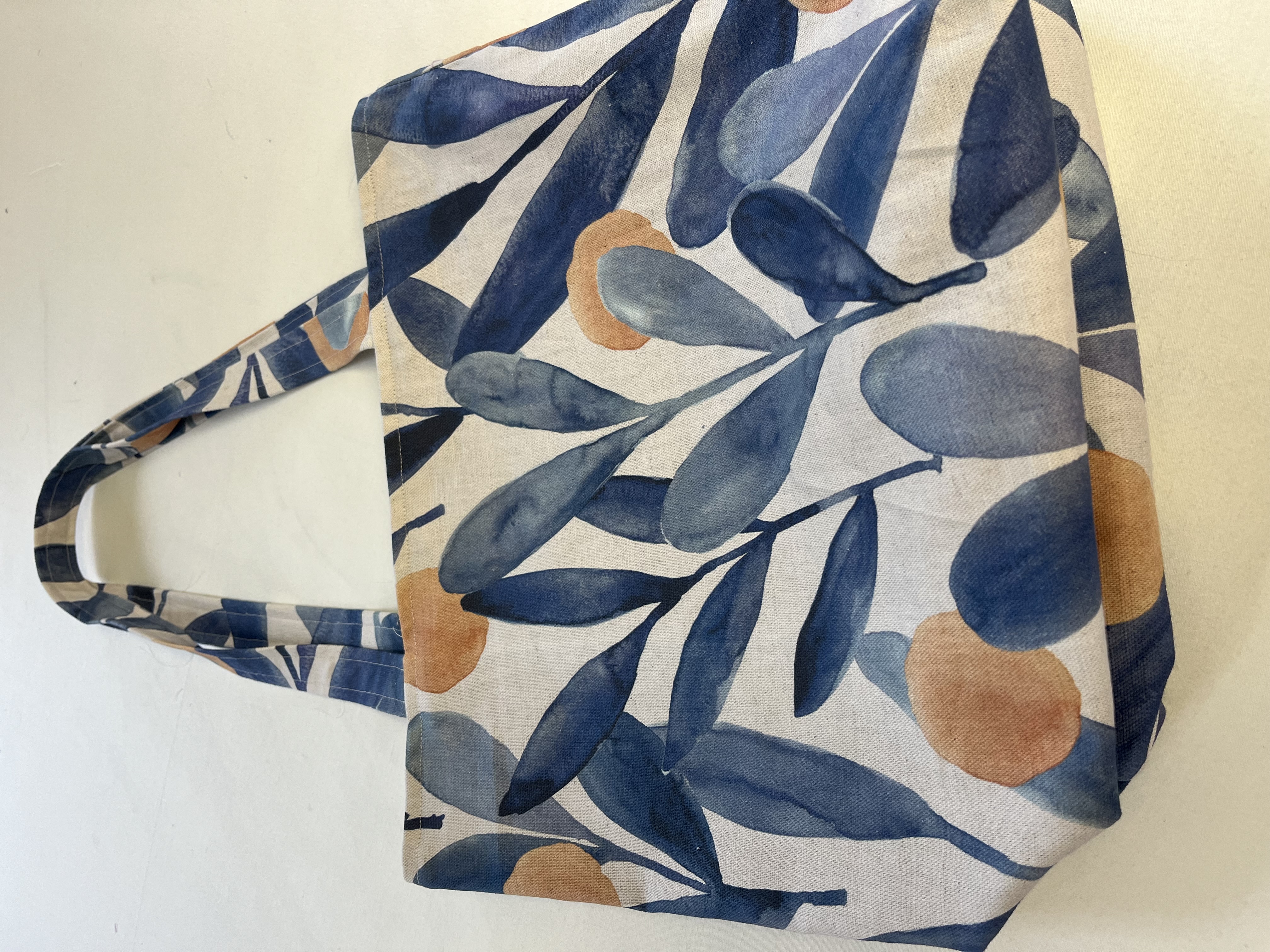 Easy Beginners Project - Reversible Tote Bag with Flat Bottom