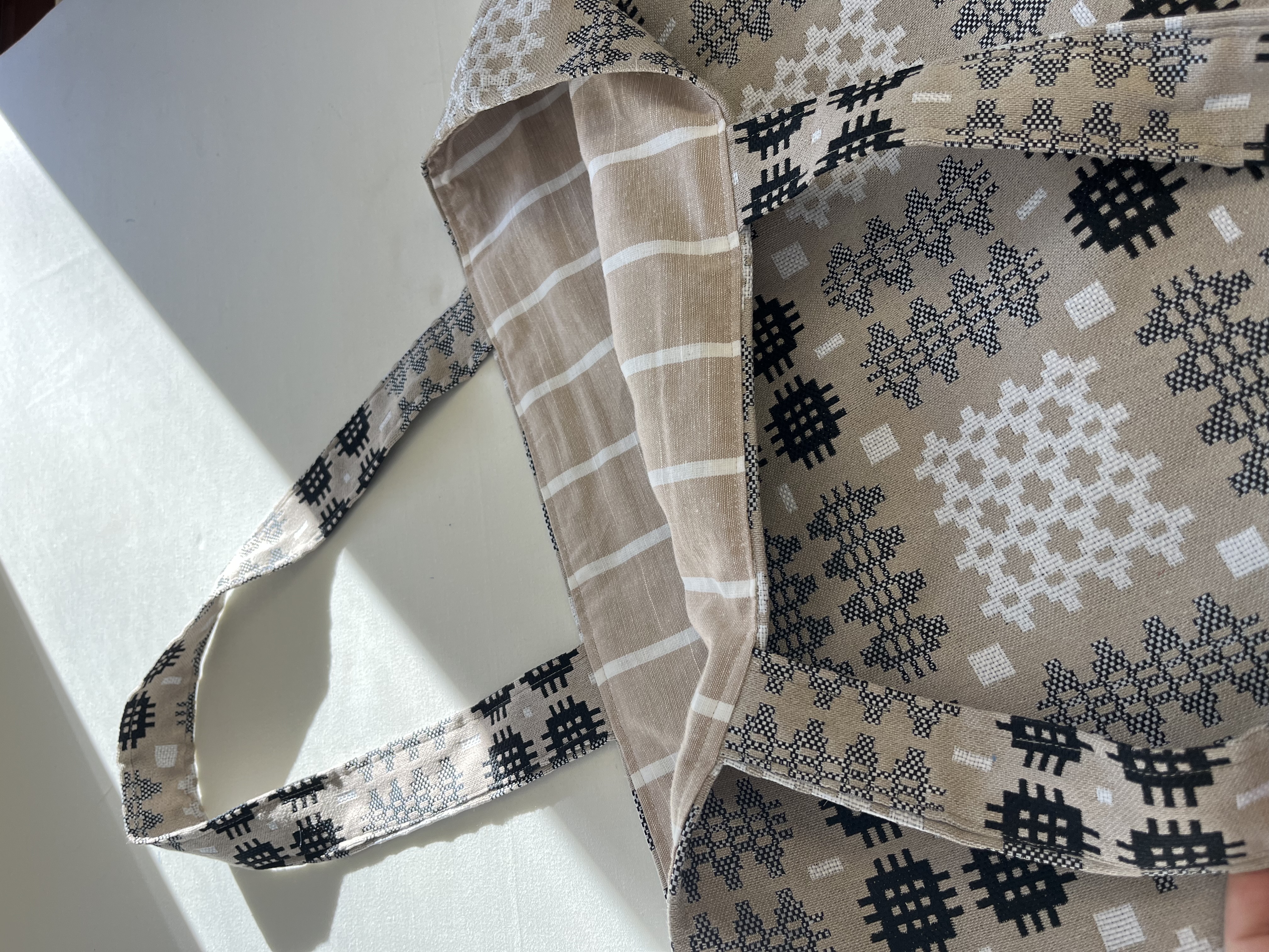 Easy Beginners Project - Reversible Tote Bag with Flat Bottom